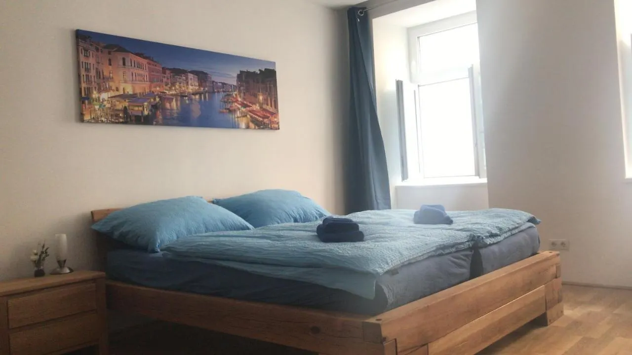 One Private Room In Luxury Apartment With Shared Kitchen And Shared Bathroom Vienna
