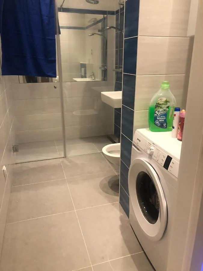 One Private Room In Luxury Apartment With Shared Kitchen And Shared Bathroom Vienne Autriche